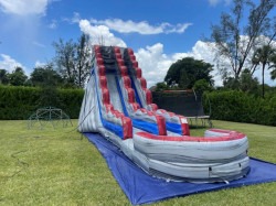 21 FT Titanium waterside